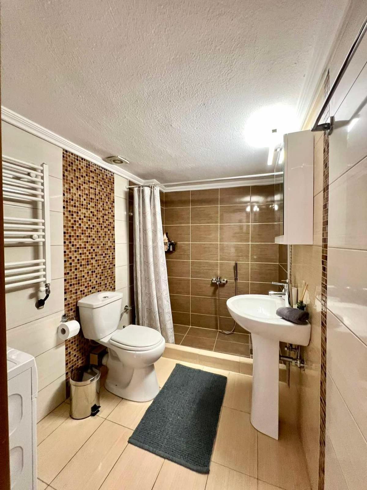 P Deluxe Suites Β4 尼亚米卡尼奥纳 外观 照片